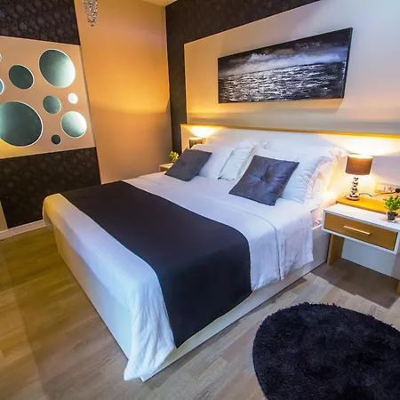 Peninsula Luxury 4*