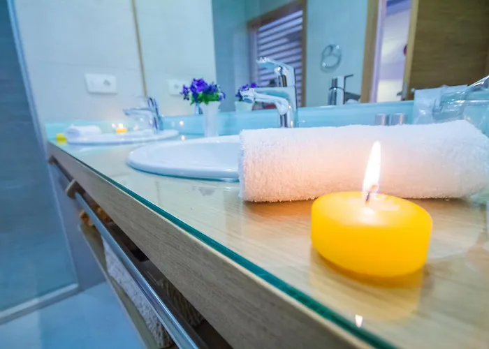 Peninsula Luxury Gostinjska kuća