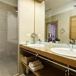 Peninsula Luxury Gostinjska kuća