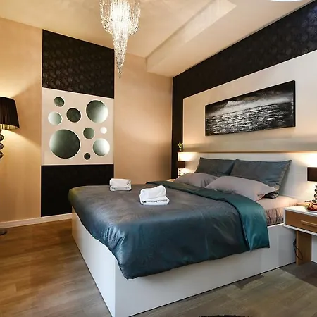 Peninsula Luxury بيت ضيافة