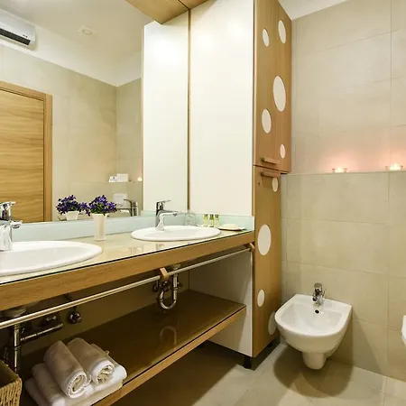 بيت ضيافة Peninsula Luxury 4*
