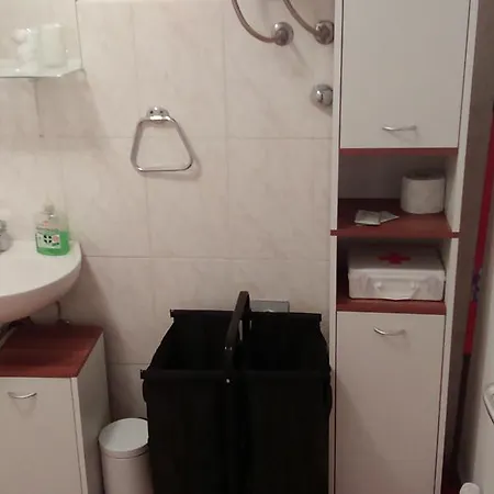 Peninsula Luxury بيت ضيافة