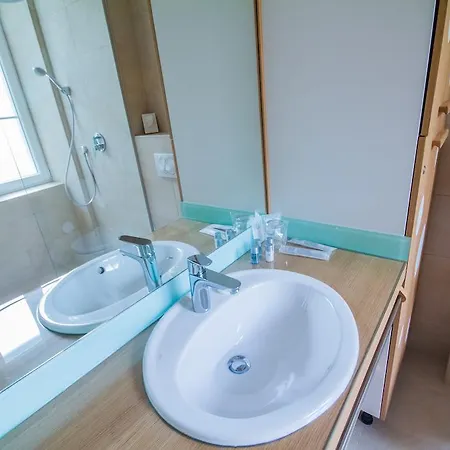 Peninsula Luxury Guest house