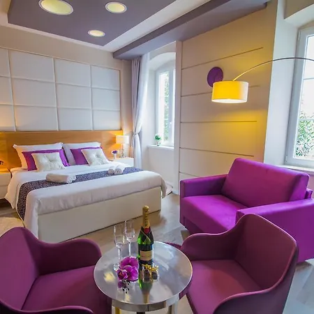 Peninsula Luxury