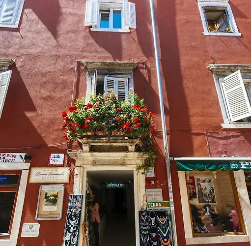 בית הארחה Peninsula Luxury זאדאר