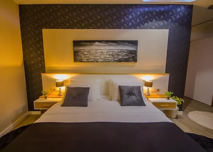 Peninsula Luxury 4* זאדאר