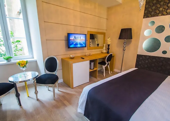 Pensión Peninsula Luxury 4*